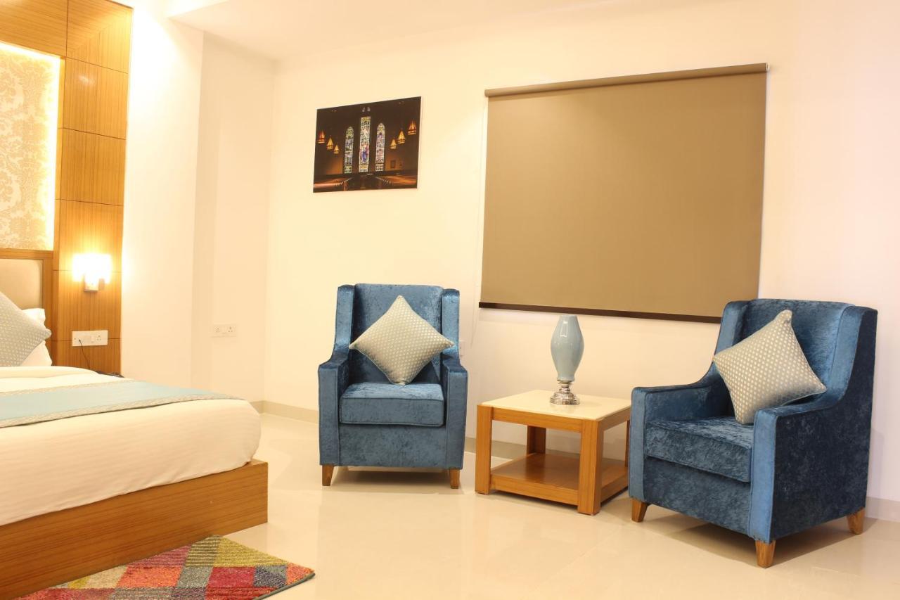 Hotel Transit International- Aerocity Delhi Airport New Delhi Buitenkant foto