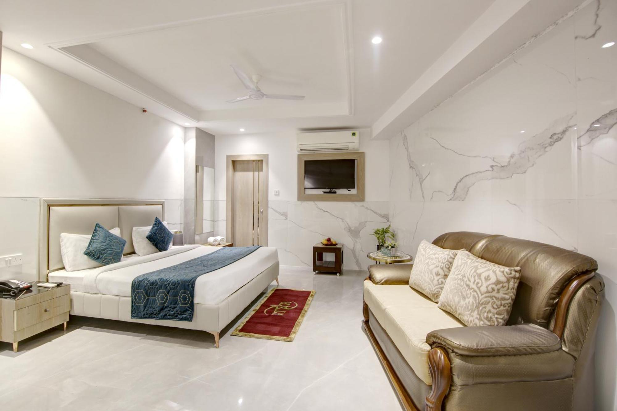 Hotel Transit International- Aerocity Delhi Airport New Delhi Buitenkant foto