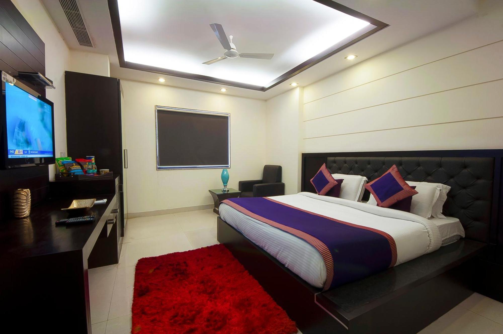 Hotel Transit International- Aerocity Delhi Airport New Delhi Buitenkant foto