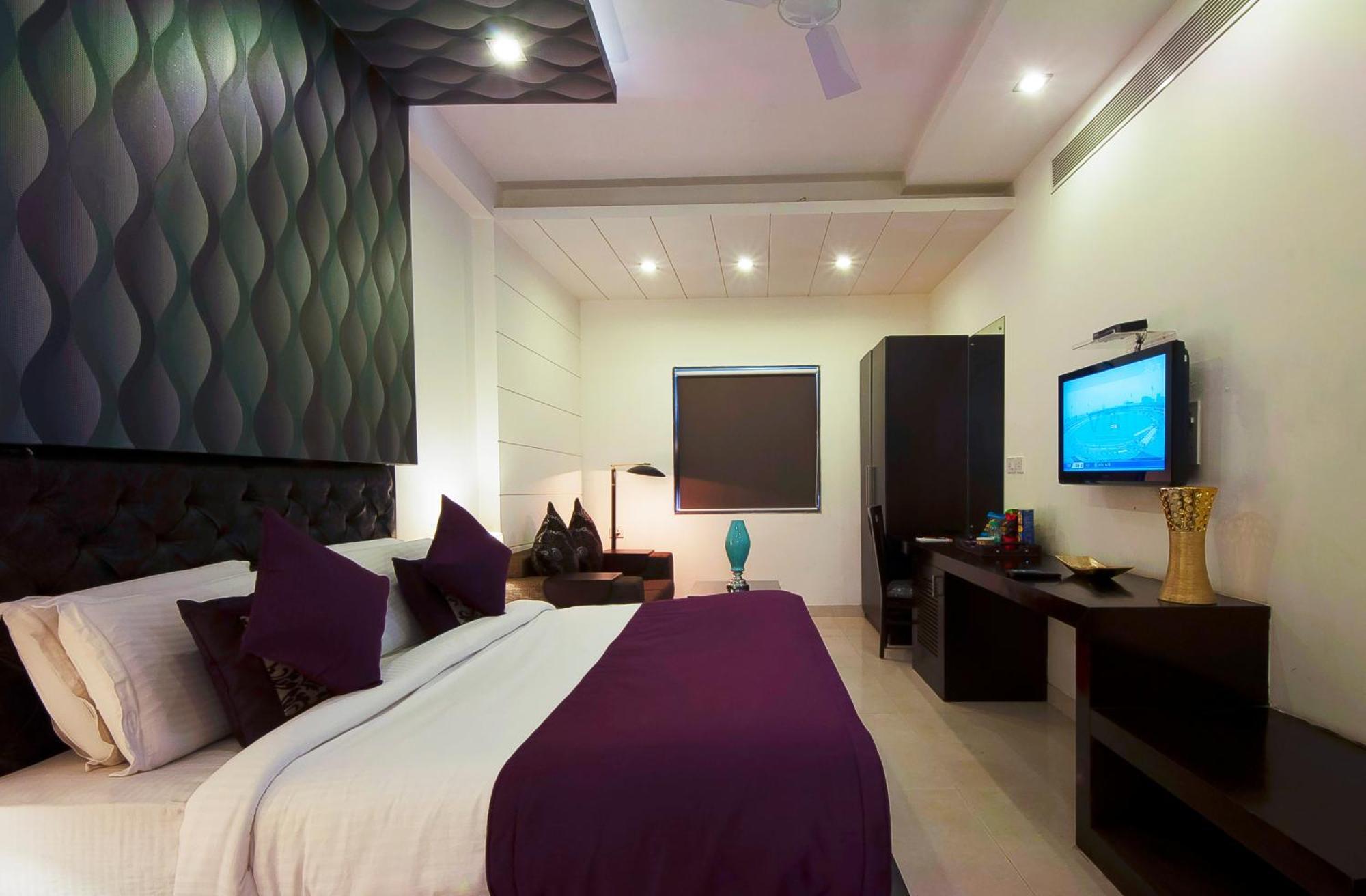 Hotel Transit International- Aerocity Delhi Airport New Delhi Buitenkant foto