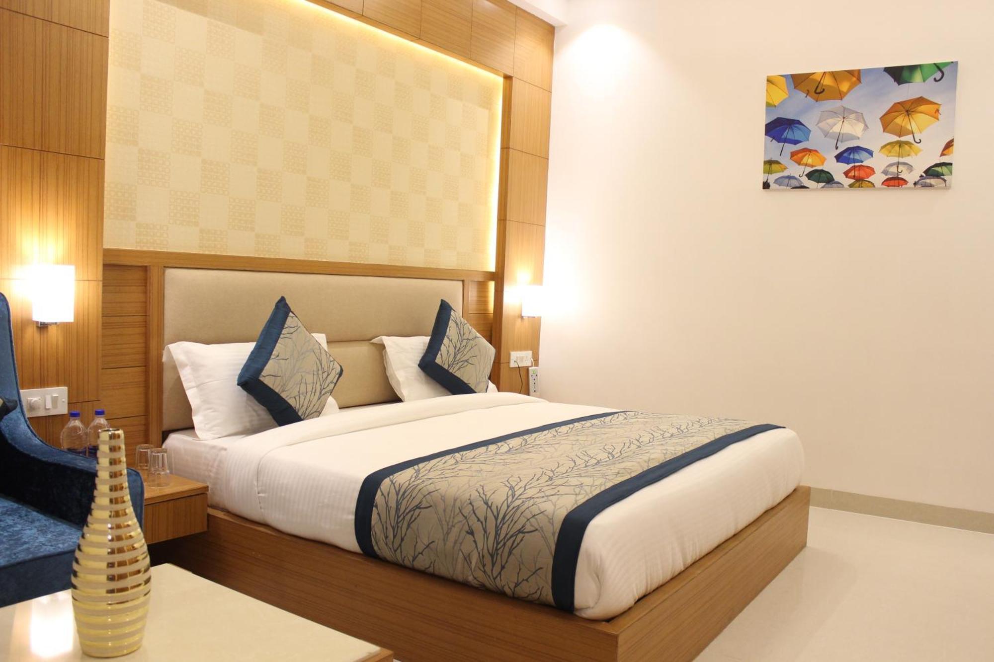 Hotel Transit International- Aerocity Delhi Airport New Delhi Buitenkant foto
