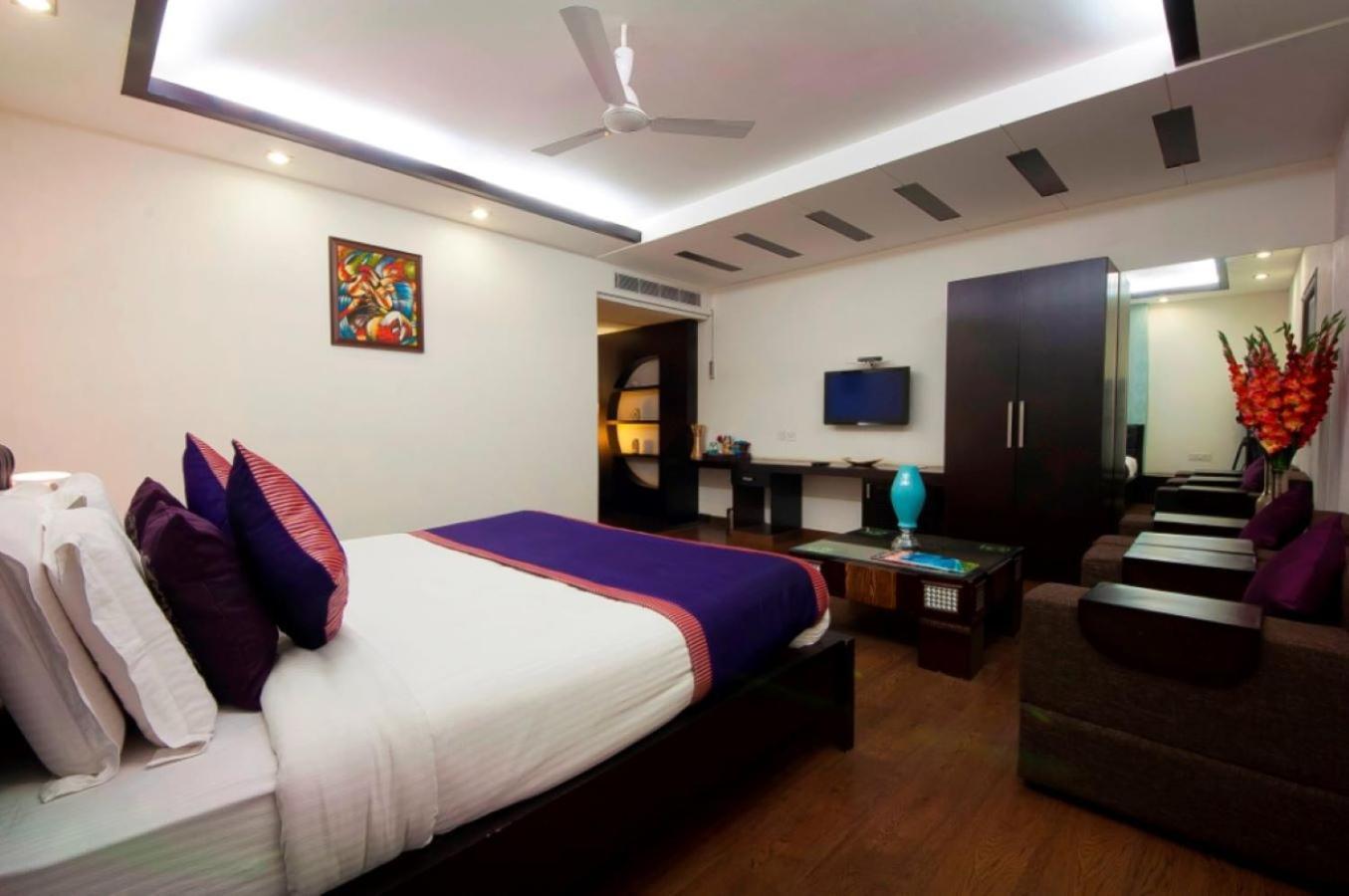 Hotel Transit International- Aerocity Delhi Airport New Delhi Buitenkant foto